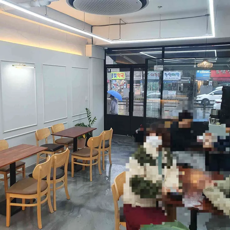 카페 레논 대표 사진