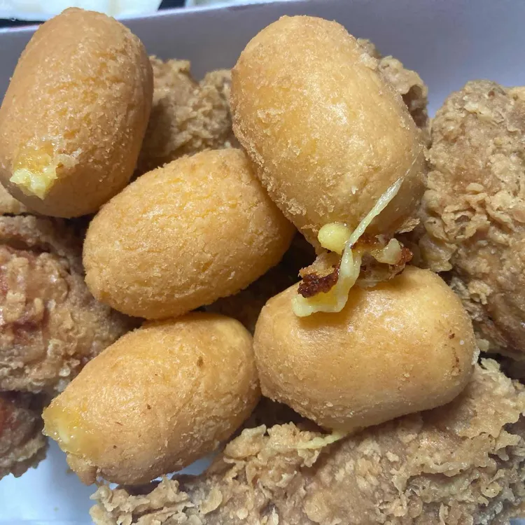 BBQ치킨  대표 사진