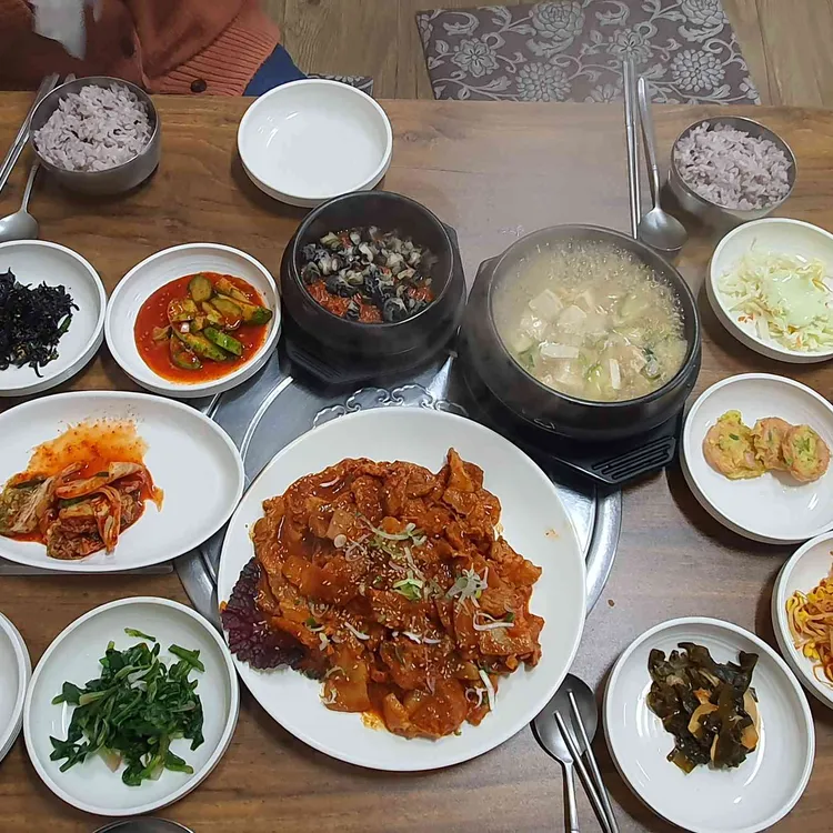 한지붕식당 대표 사진