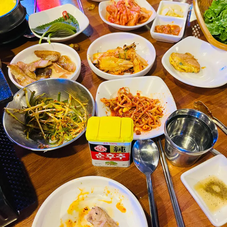 더삽겹 대표 사진