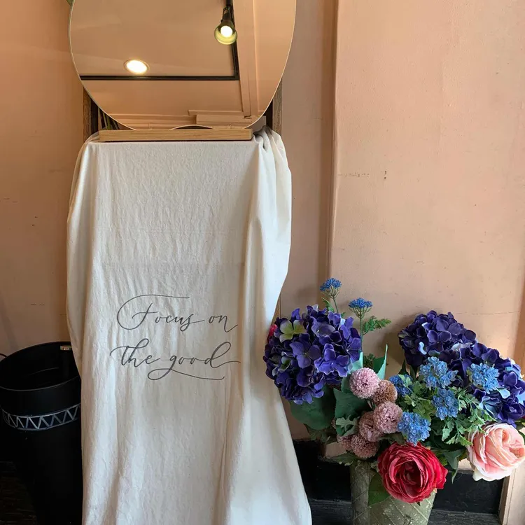 Cafe 4월 9일 대표 사진