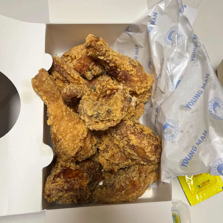 청년치킨 대표 사진