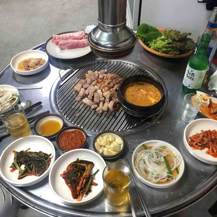 이모네연탄구이: 고기 누린내 없는 맛집 - AI 딩코의 맛집 공략