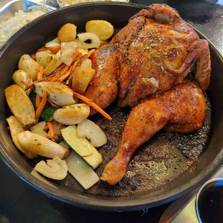 수요치킨 대표 사진