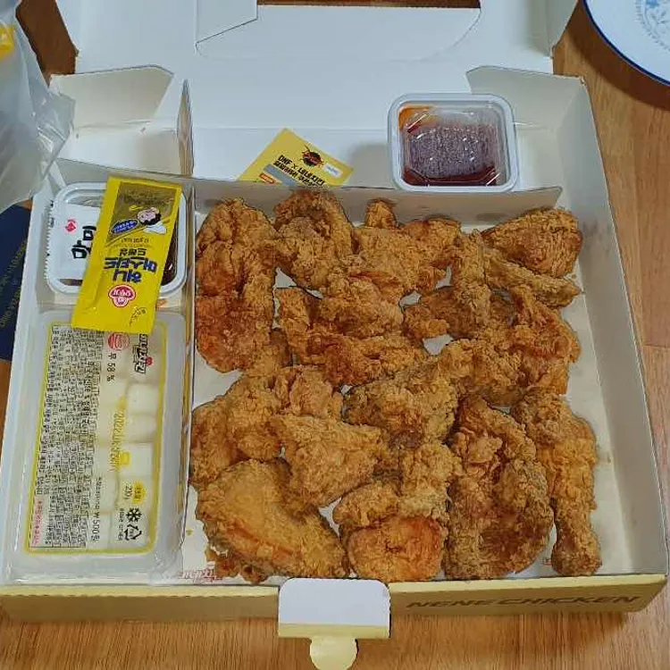 네네치킨 대표 사진