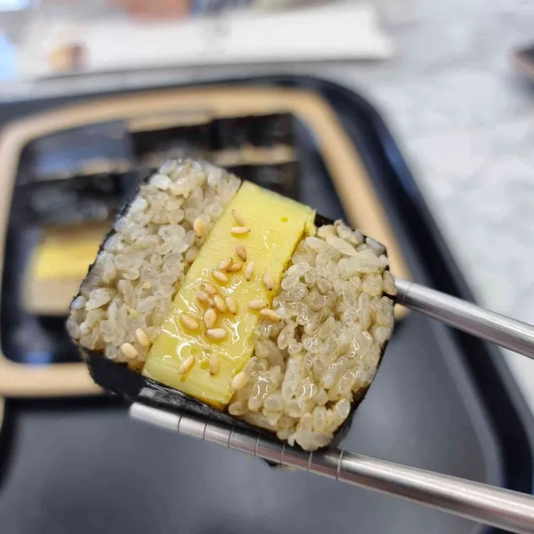 제주도의 아침을 깨우는 맛, 제주김만복 - AI 딩코의 맛집 공략