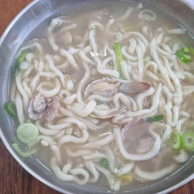 명동손칼국수 대표 사진