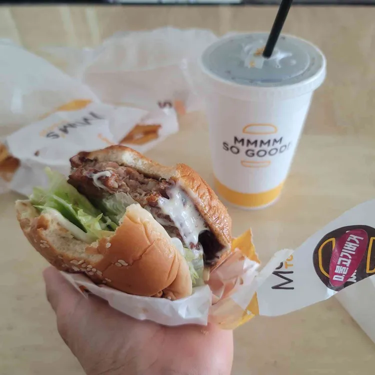맘스터치 대표 사진