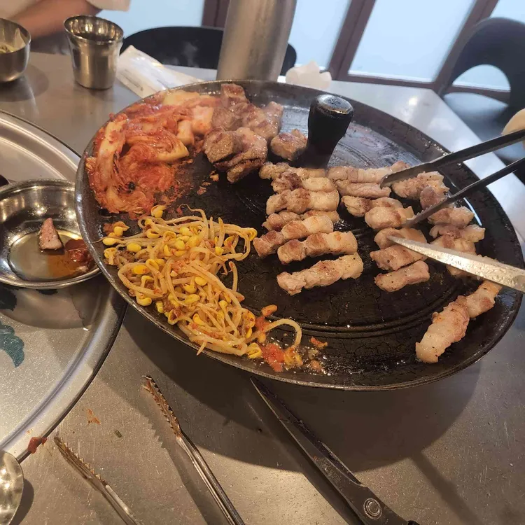 목구멍 대표 사진