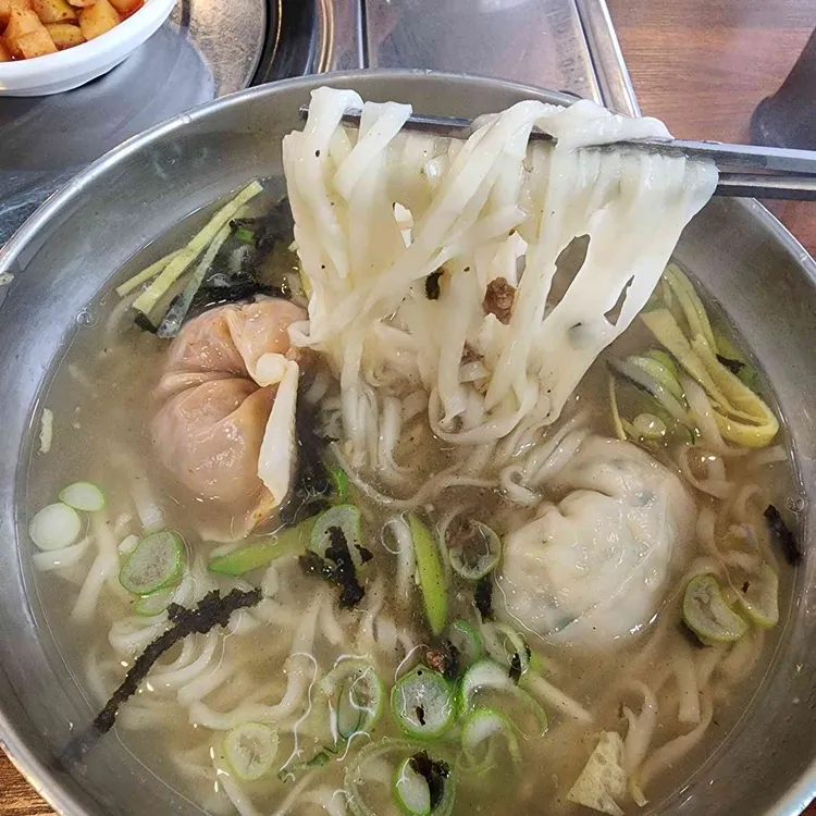 학천면옥 대표 사진