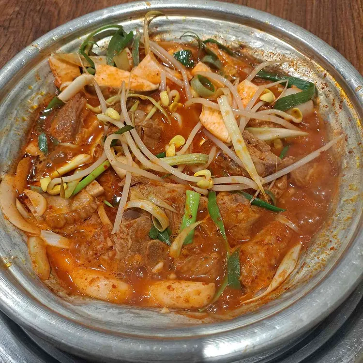 매운 갈비찜 맛집 짚신매운갈비찜 - AI 딩코의 맛집 공략