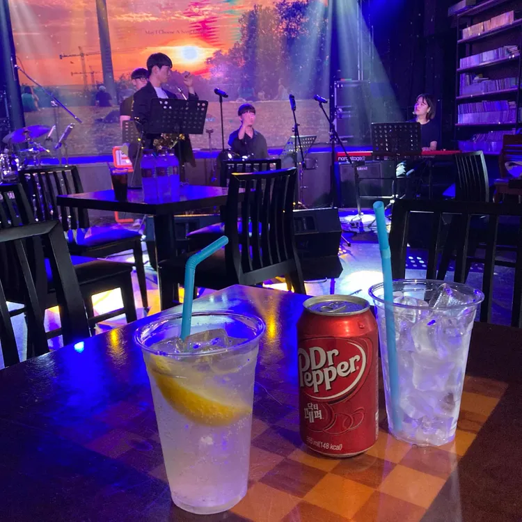 더뮤지션 대표 사진