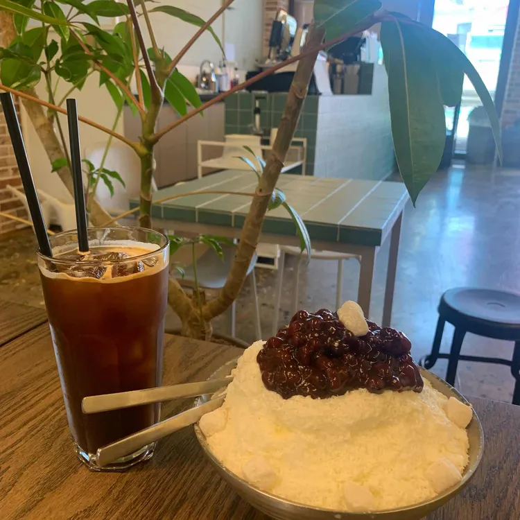 경암역 대표 사진