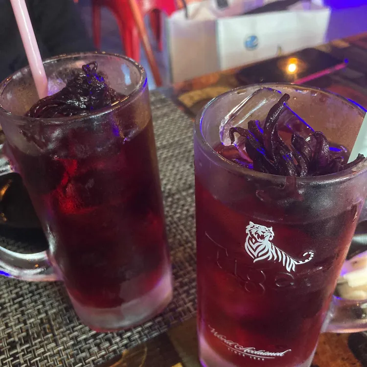 타이홀릭 대표 사진