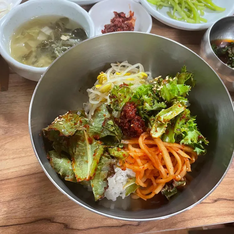 청산돌솥밥삼계탕 대표 사진