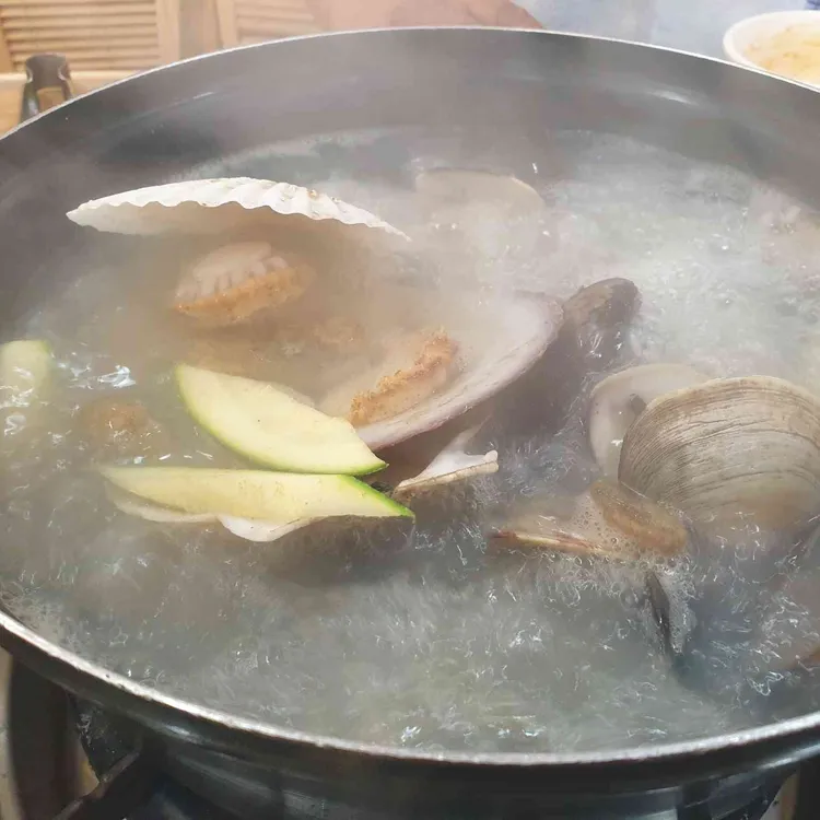 부자홍두깨칼국수, 해물칼국수 맛집 - AI 딩코의 맛집 공략