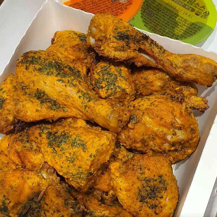 굽네치킨 대표 사진