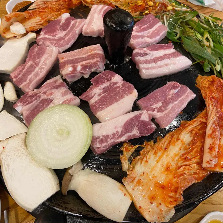 돼지우리 대표 사진