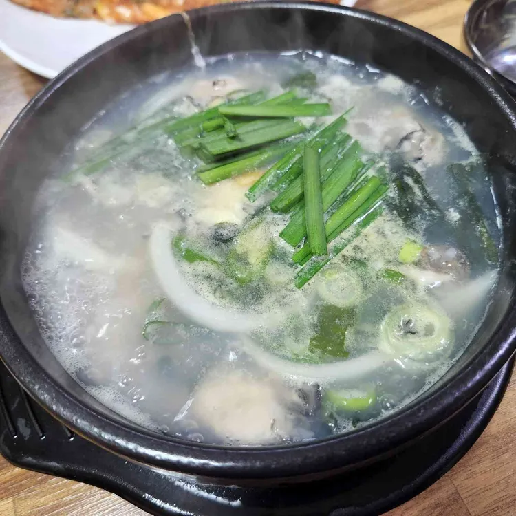 통영굴밥 대표 사진