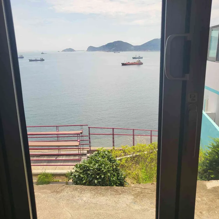 퍼스테이지 커피 대표 사진
