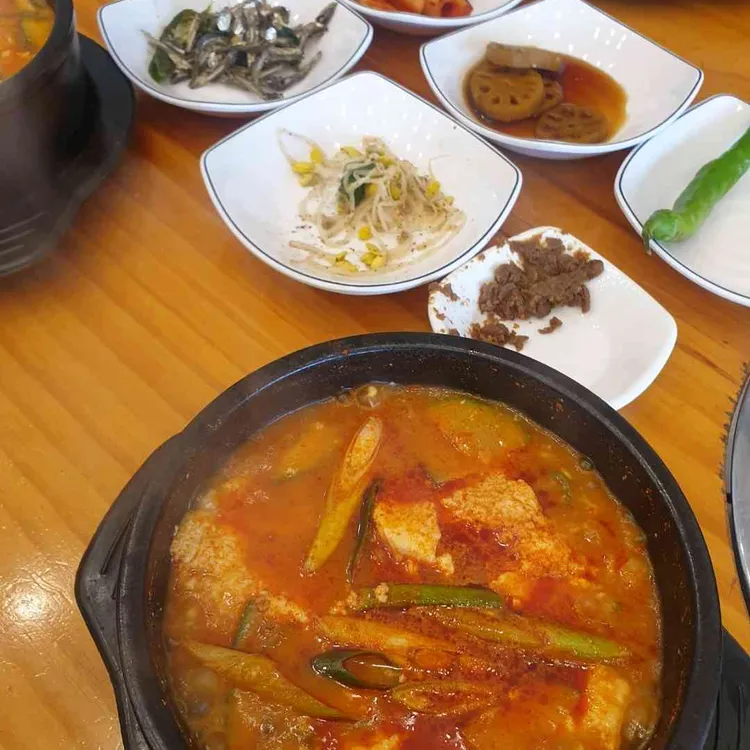 건강한 두부요리 즐기기, 콩심 - AI 딩코의 맛집 공략