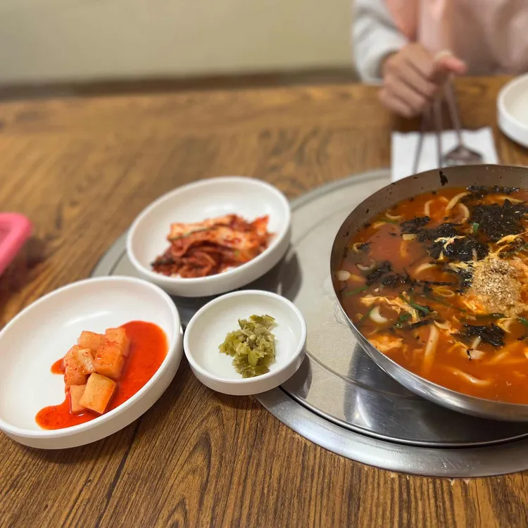 대흥동칼국수 대표 사진