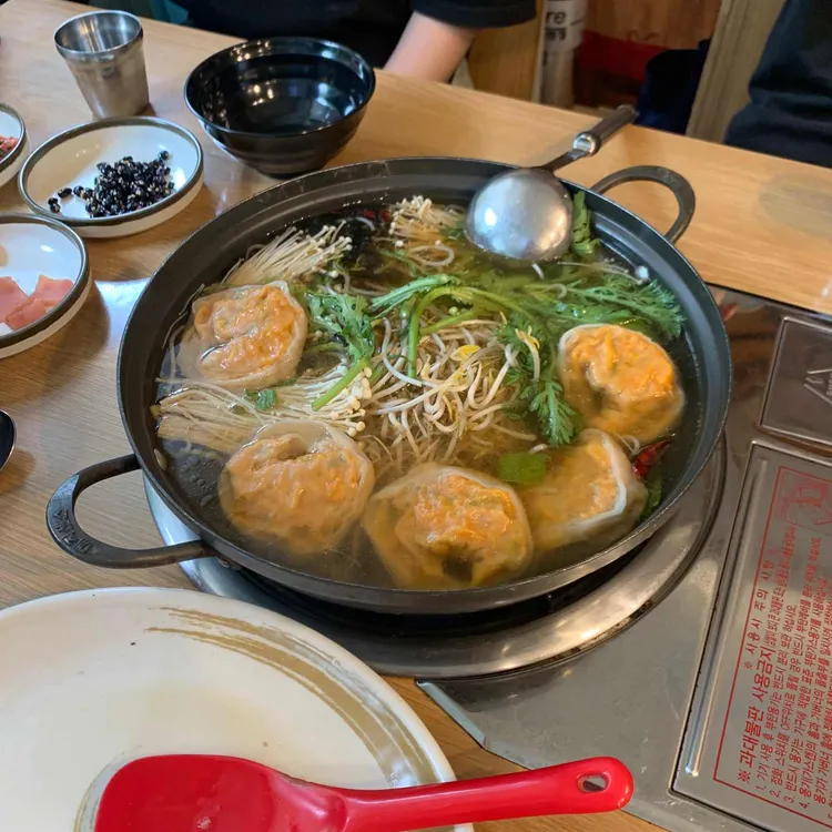 아리랑손만두전골 대표 사진