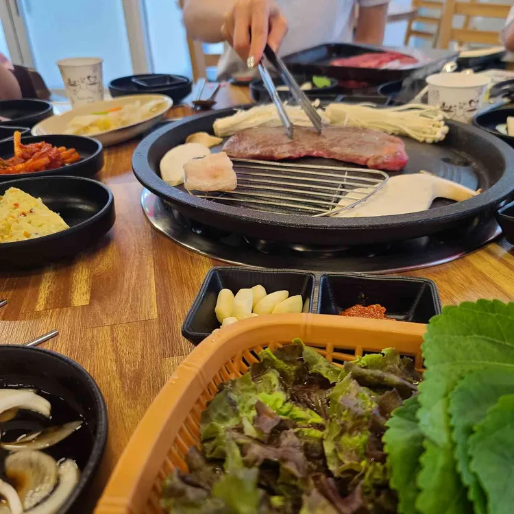 웃소한우 대표 사진