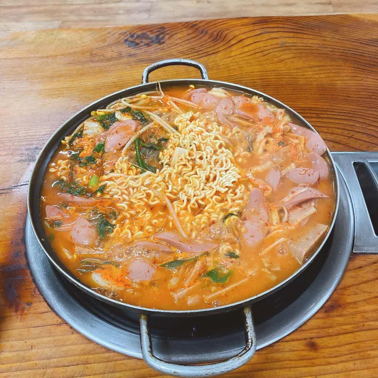 황가네부대찌개생삼겹 대표 사진
