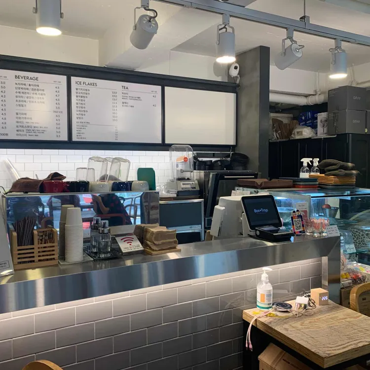 봉트랩 대표 사진