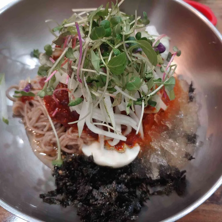 봉평메밀, 저렴하면서 맛있는 메밀 막국수 맛집 - AI 딩코의 맛집 공략