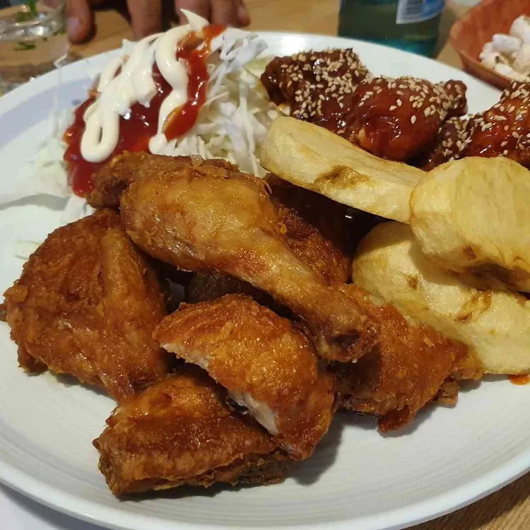 인디아나 치킨호프 대표 사진