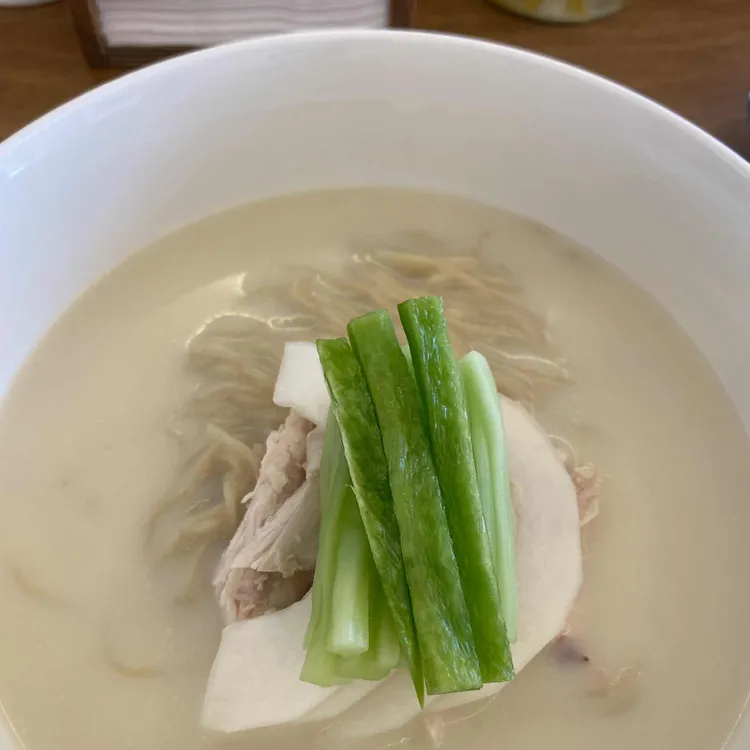 바닥까지 먹게 만드는 콩국수, 고미태 - AI 딩코의 맛집 공략