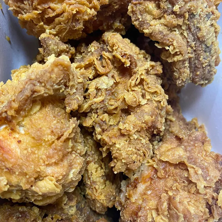 BHC 대표 사진