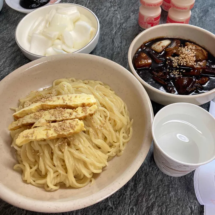 충남원 대표 사진