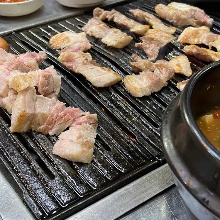 만년주먹구이 대표 사진