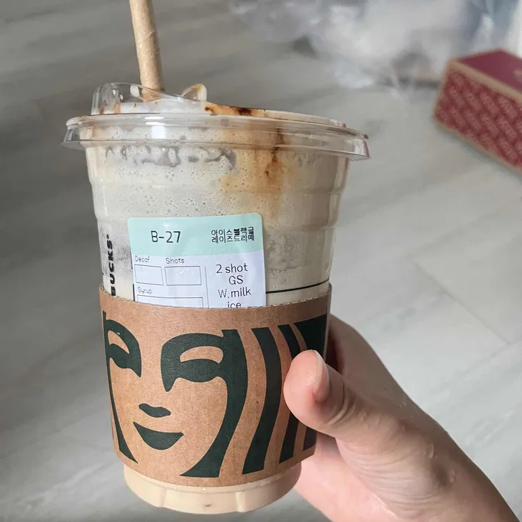 스타벅스 대표 사진