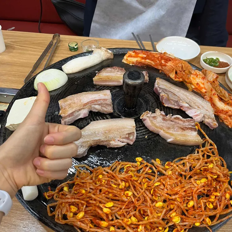 싹쓰리 솥뚜껑 삼겹살 대표 사진