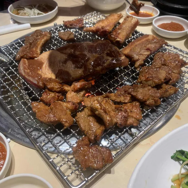 본가숯불갈비 대표 사진
