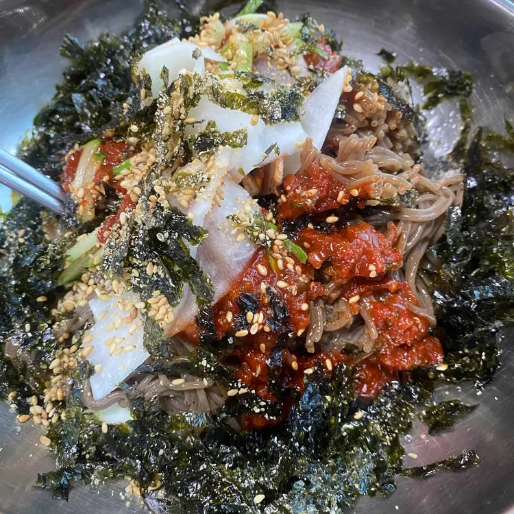 강릉해변메밀막국수 대표 사진