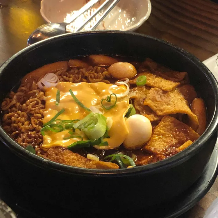 역전할머니맥주: 인기 맛집 - AI 딩코의 맛집 공략