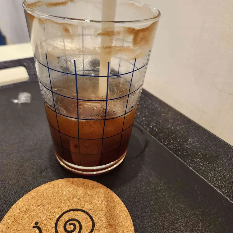 카페 느리게 담다 대표 사진