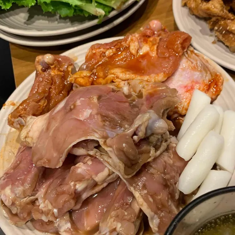 사계진미숯불닭갈비 대표 사진