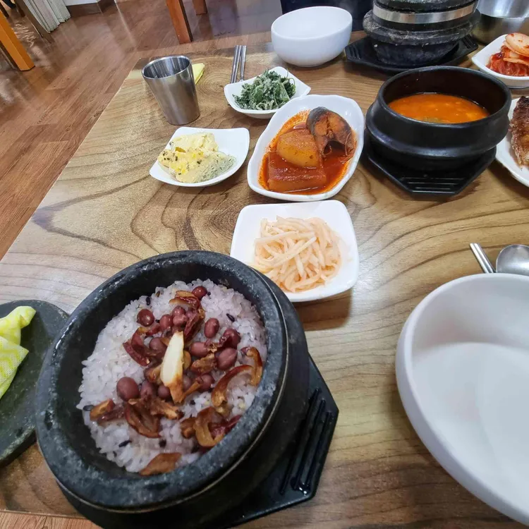 참맛할매돌솥밥 대표 사진