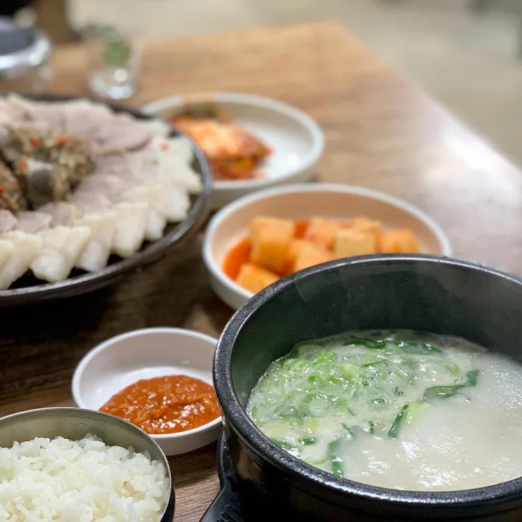 금호돼지국밥전문점 대표 사진
