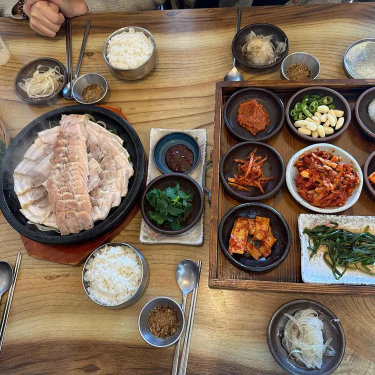 경주착한보쌈 대표 사진