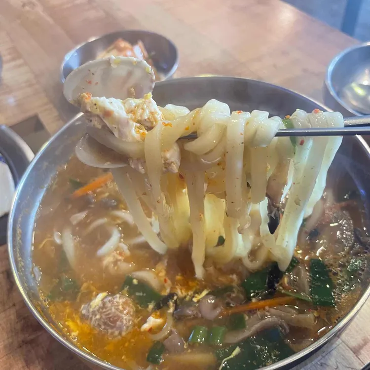 왕솥단지삼겹살 대표 사진