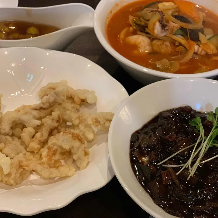 U 대표 사진