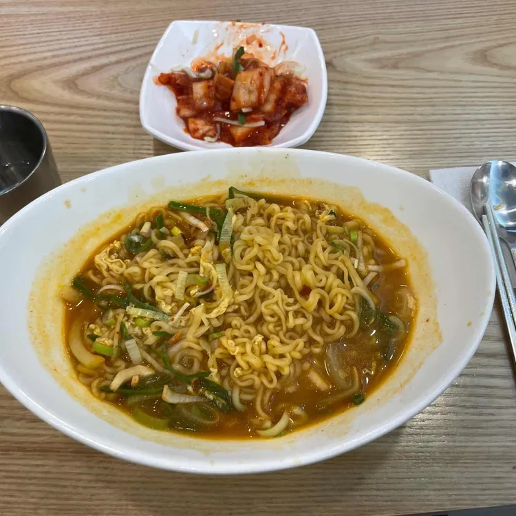 얌샘김밥 대표 사진