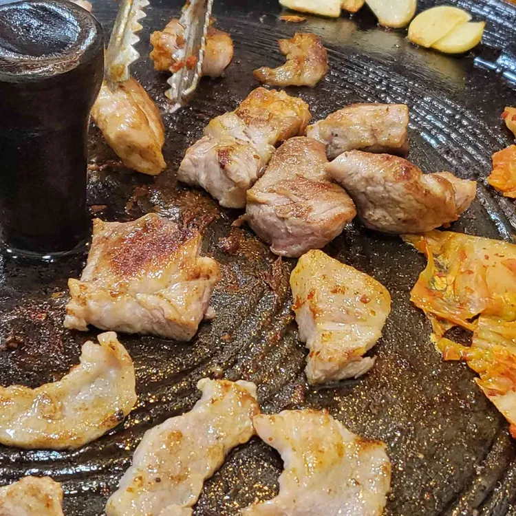 솥뚜까리 대표 사진